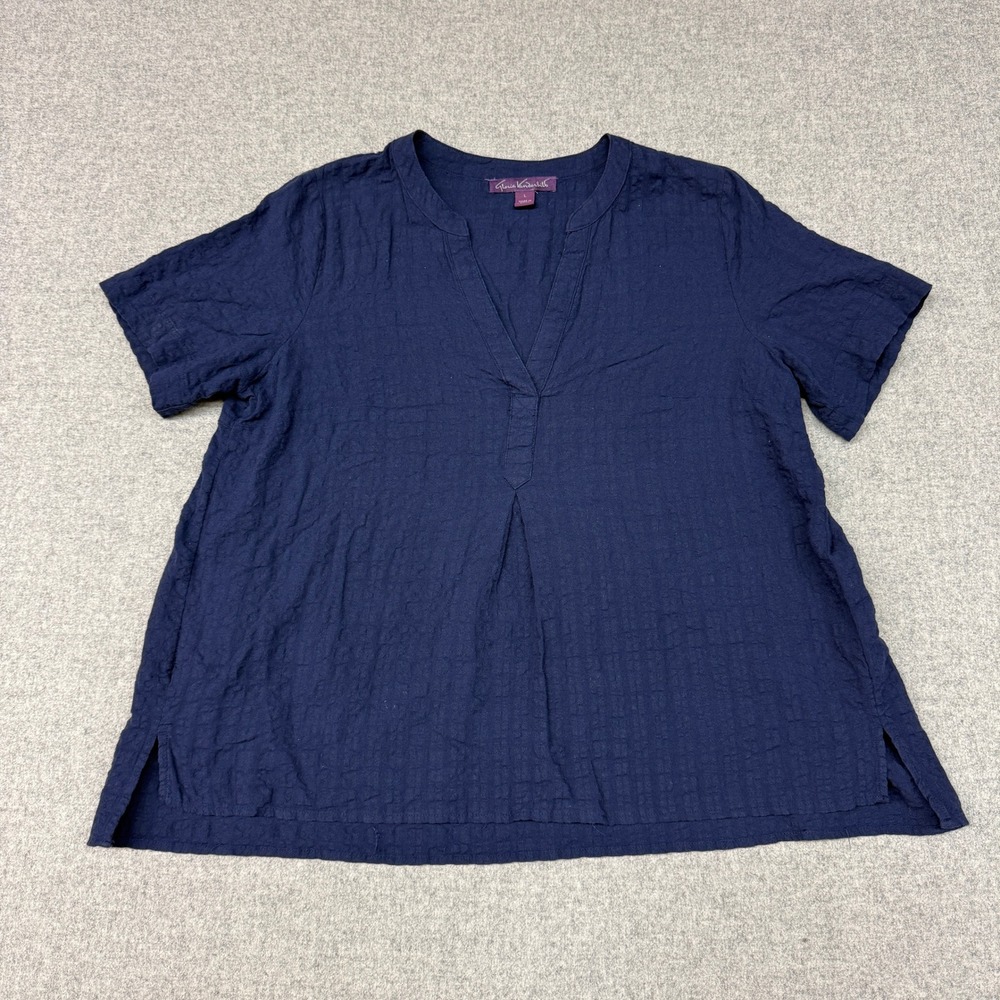 Gloria Vanderbilt | Blouse | Large | Navy Blue | Textured V-Neck Short Sleeve To